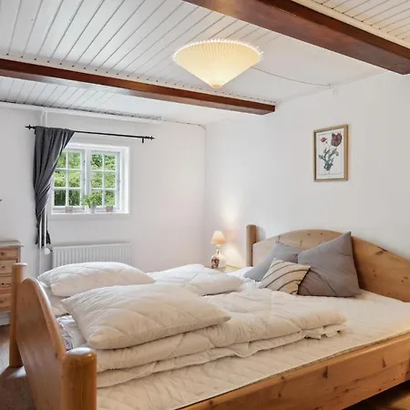 3 Bedroom Amazing In Fåborg