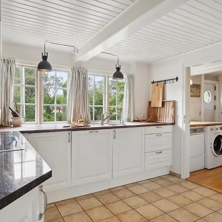 3 Bedroom Amazing In * Fåborg